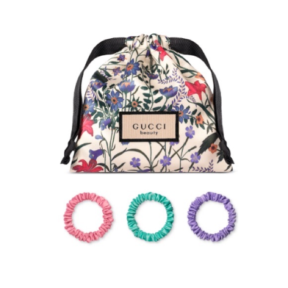 Gucci Accessories - Gucci small bag w/3 hair ties.